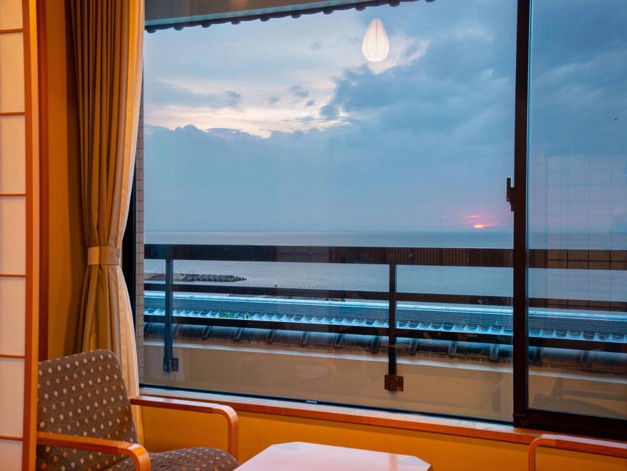 Watatsumino Yado Hotel Awaji Luaran gambar